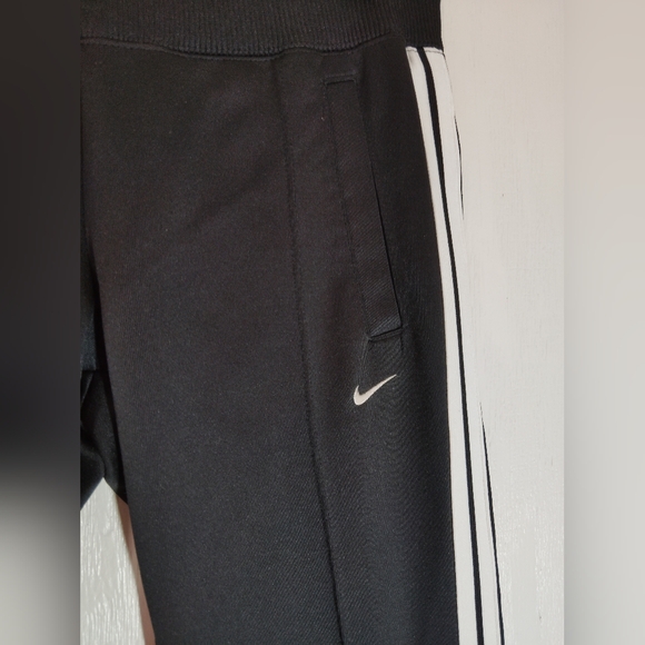 LIKE NEW!! NIKE The Athletic Dept, Track Pants With Pockets. Size S - Picture 4 of 7